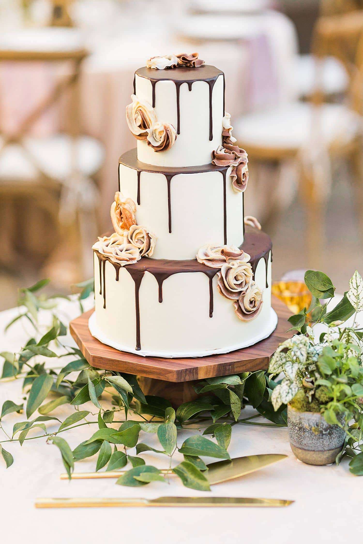enjoy cupcakes wedding cake