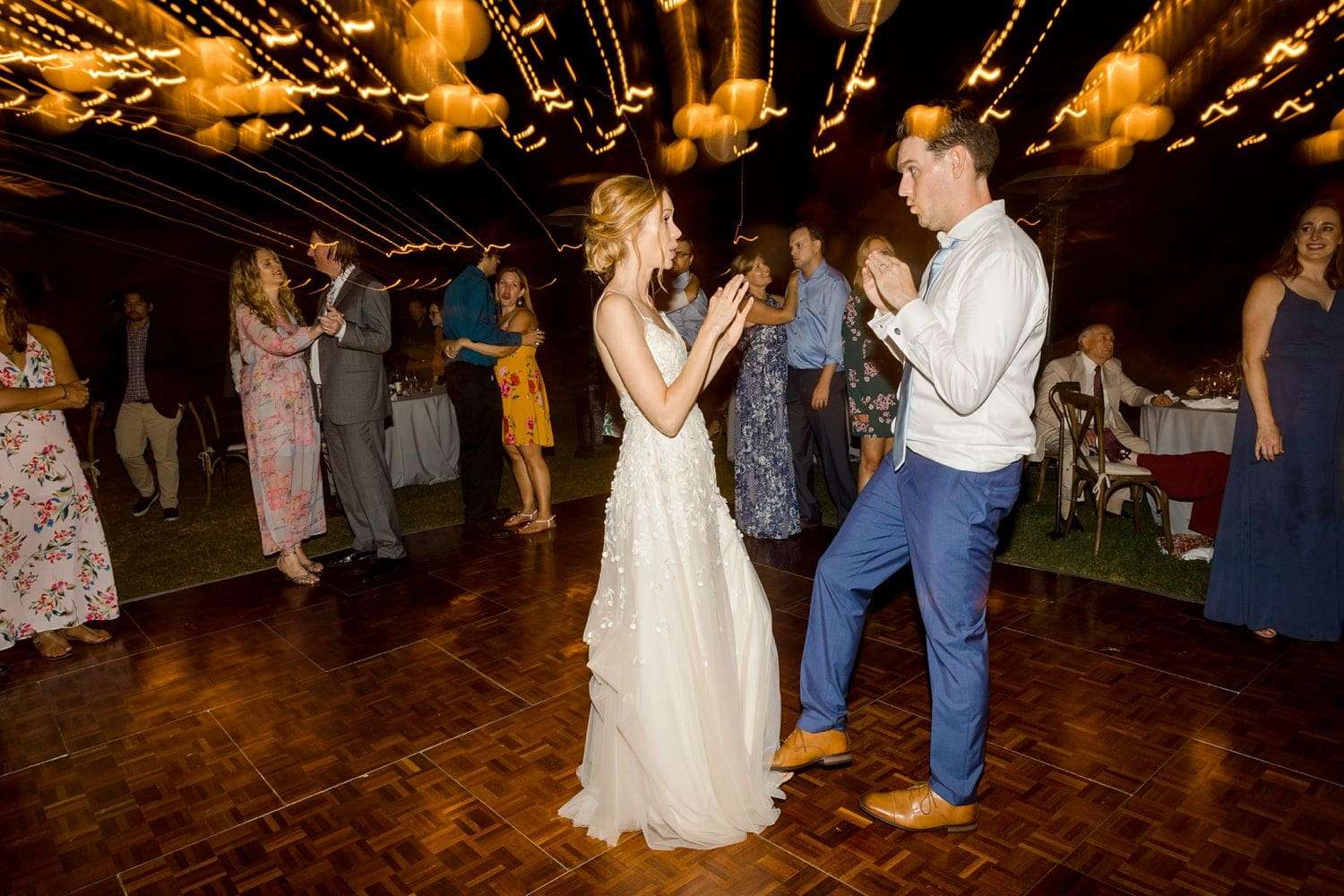 wedding reception dancing photos